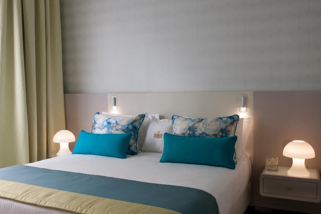 Le Bristol Hotel Beirut Room photo